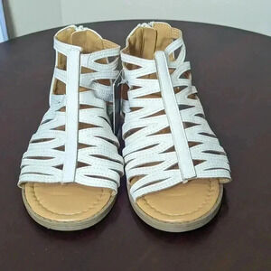 New Mossimo Aries Girls White Gladiator Sandals Heel Zipper Size 3